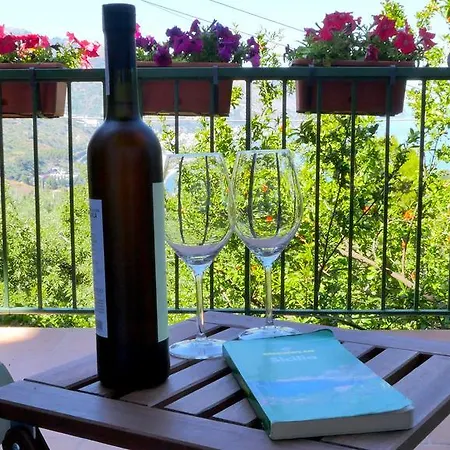 Casa La Via Del Mare Bed & Breakfast